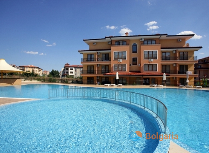 Apartment overlooking the pool in an excellent complex 50 meters from the beach. Photo 15