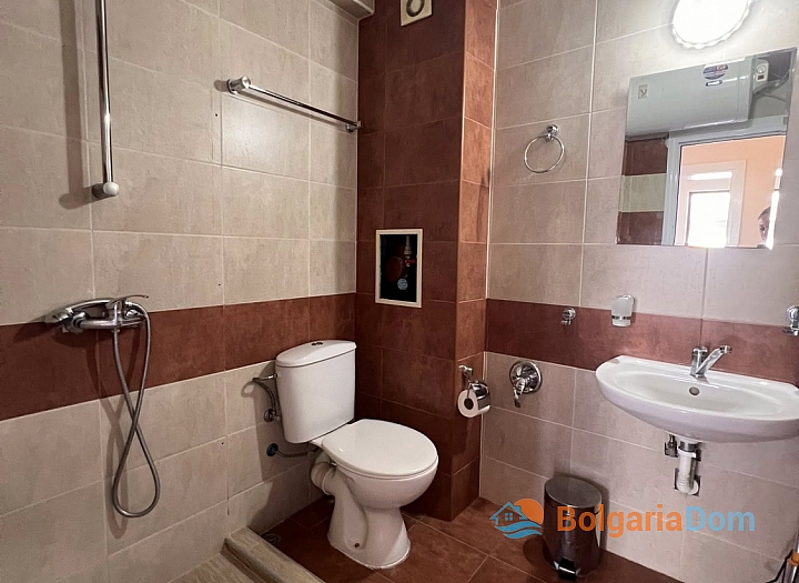 Geräumige Wohnung in einem Familienkomplex. Foto 16