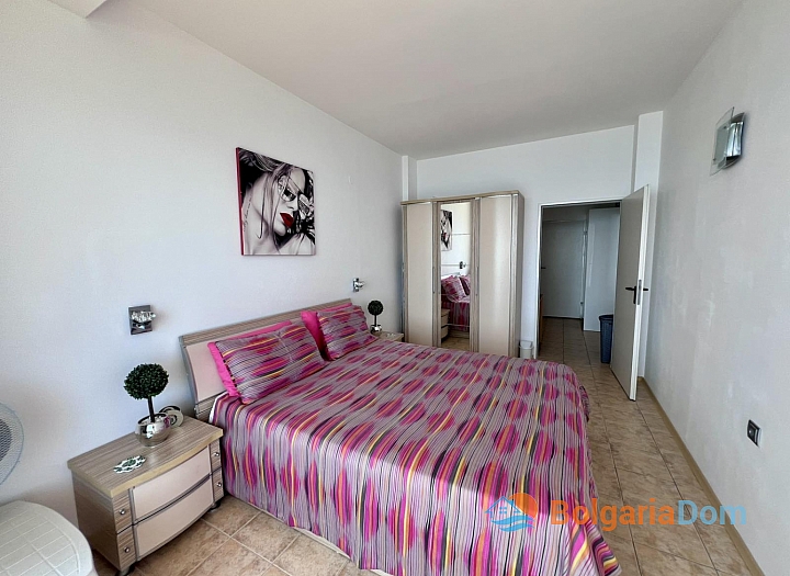 Stylish two-room apartment with a gorgeous sea view. Photo 6