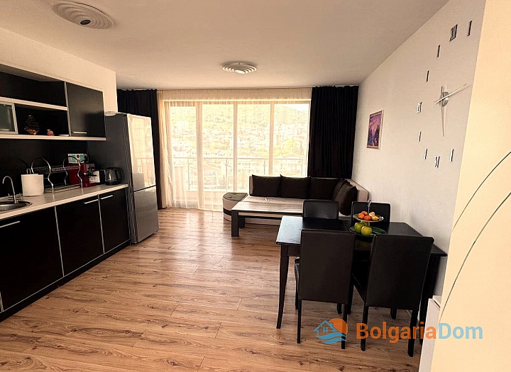 Krásný apartmán s panoramatickým výhledem na moře ve Sveti Vlas. Foto 7
