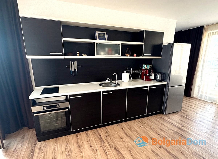 Krásný apartmán s panoramatickým výhledem na moře ve Sveti Vlas. Foto 4