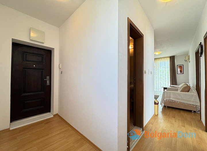 Útulný třípokojový byt v uzavřeném rodinném komplexu. Foto 11
