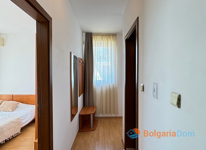 Útulný třípokojový byt v uzavřeném rodinném komplexu. Foto 12
