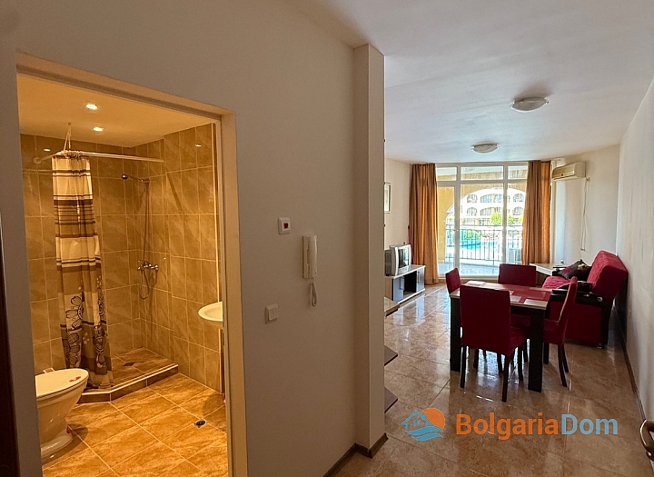 Velký dvoupokojový apartmán s výhledem na moře. Foto 12