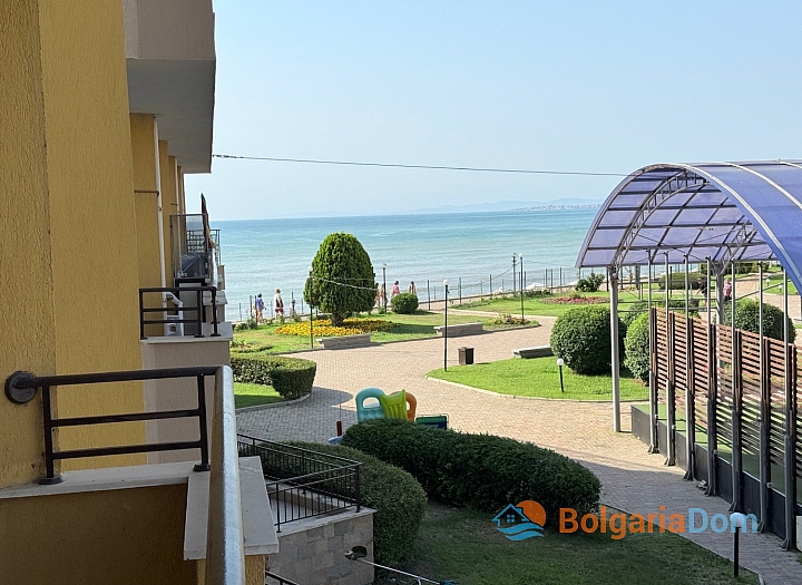 Velký dvoupokojový apartmán s výhledem na moře. Foto 8