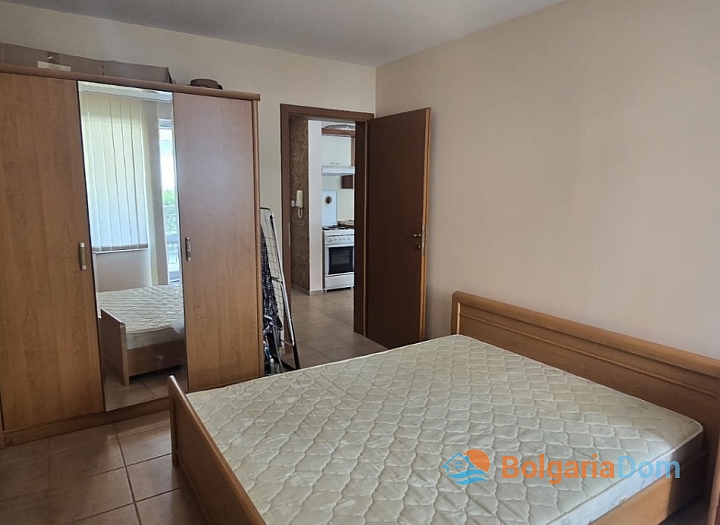 Apartment mit separatem Schlafzimmer in erster Küstenlinie. Foto 5