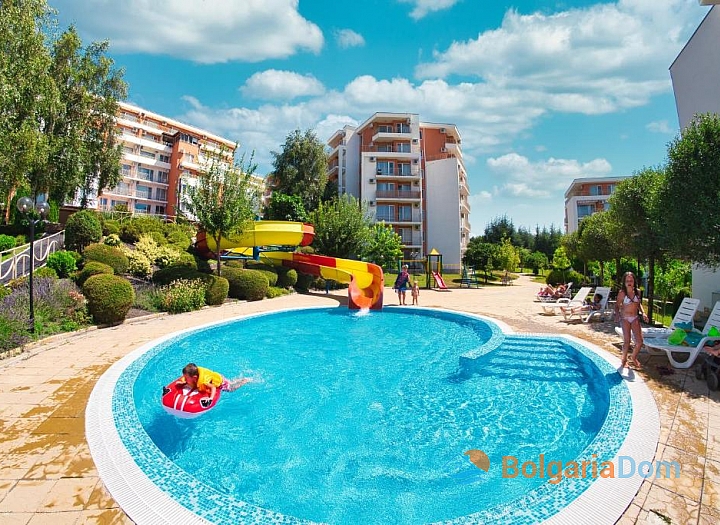 Apartmán s výhledem na moře ve velkém komplexu. Foto 6