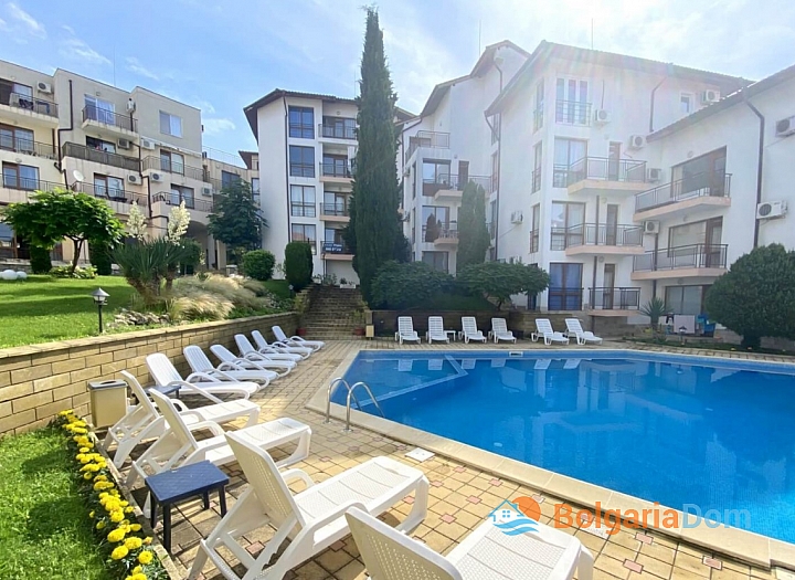 Apartament z widokiem na basen w centrum Sveti Vlas. Zdjęcie 6