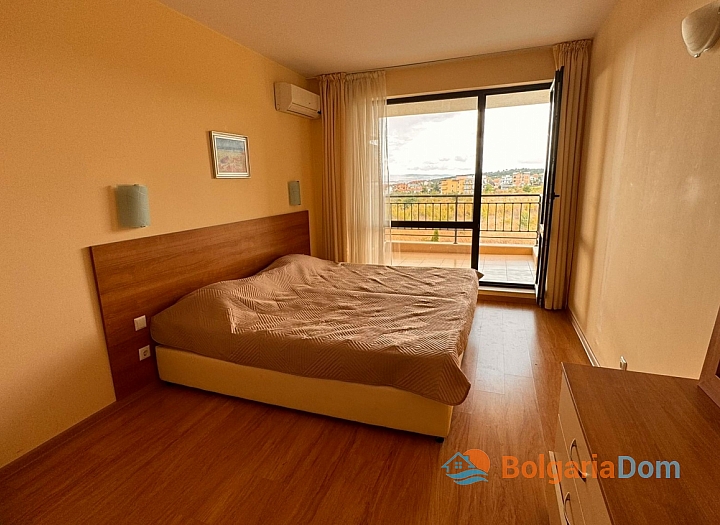 Velký dvoupokojový apartmán s výhledem na moře. Foto 14