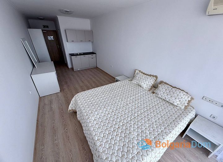 Stilvolle Wohnung in einem wunderschönen Komplex in Sveti Vlas. Foto 3