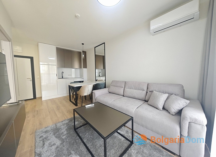 Нова квартира з двома спальнями у люксовому комплексі. Фото 4