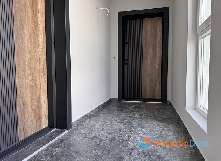 Spacious apartment in a new building close to the sea. Photo 4