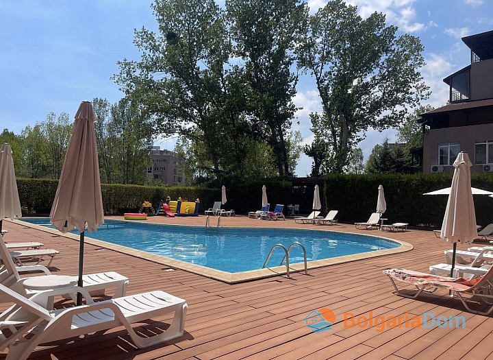 Nice three-room apartment 400 meters from the beach. Photo 16