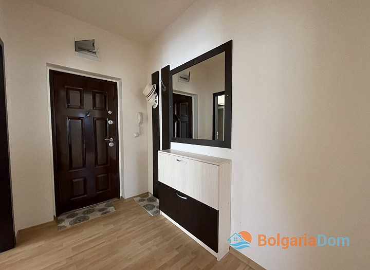 Nice three-room apartment 400 meters from the beach. Photo 13