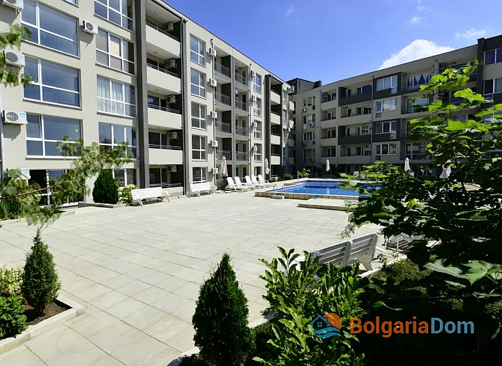 Apartment with sea view in a good residential complex. Photo 1