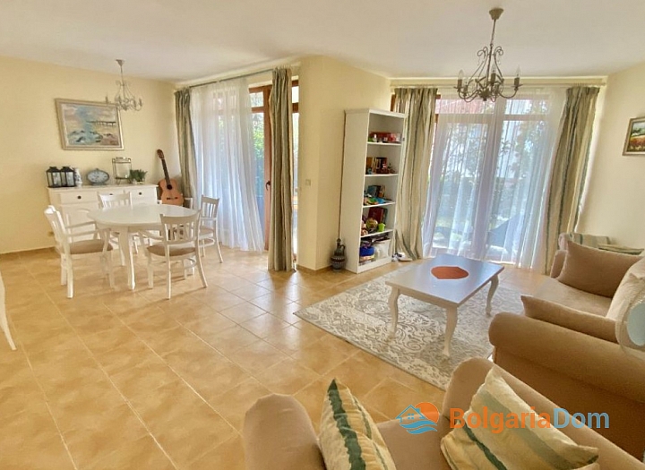 Таунхаус с двумя спальнями в красивом комплексе. Фото 11