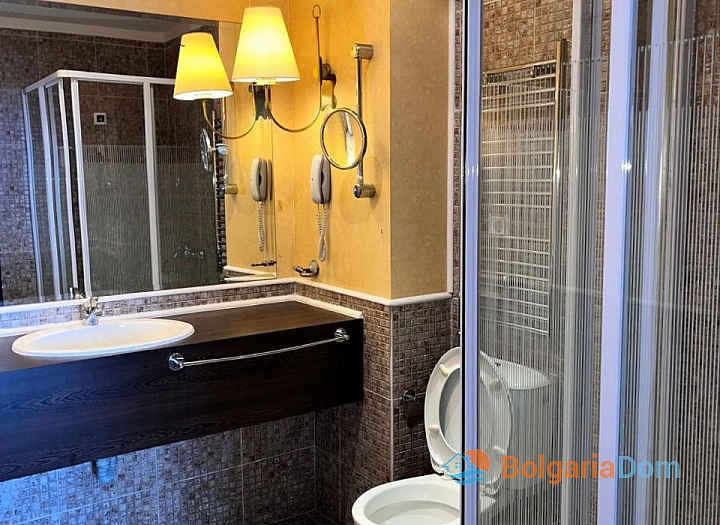 Большая студия с видом на море в роскошном комплексе. Фото 12