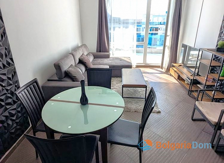 Przestronny apartament z widokiem na basen w kompleksie rodzinnym w Nesebyrze. Zdjęcie 10 Przestronny apartament z widokiem na basen w kompleksie rodzinnym w Nesebyrze. Zdjęcie 10