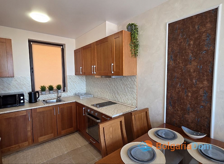 Velký byt s výhledem na moře v krásném komplexu. Foto 13