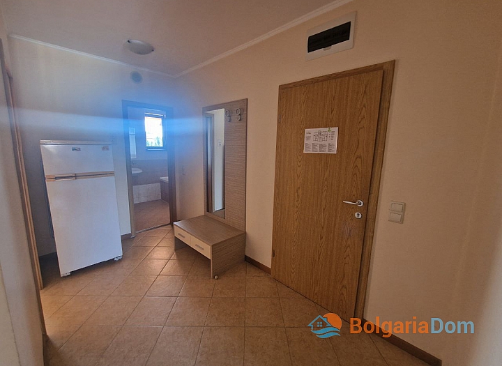 Spacious apartment with pool view in excellent complex. Photo 12