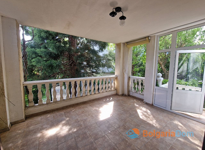 Dreizimmerwohnung mit großer Terrasse 100 Meter vom Meer entfernt. Foto 21