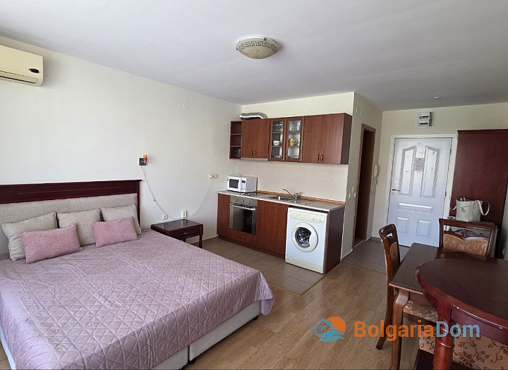 Útulné studio ve velkém rodinném komplexu. Foto 1