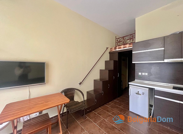 Простора студія з видом на басейн. Фото 7 Простора студія з видом на басейн. Фото 7