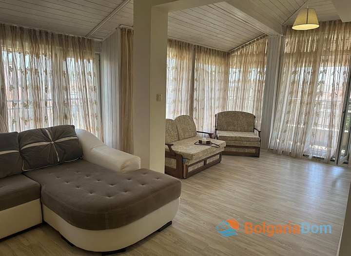 Spacious two-room apartment 400 meters from the sea. Photo 12