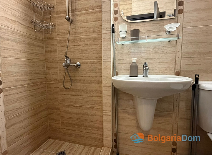 Apartament z jedną sypialnią i widokiem na morze. Zdjęcie 10