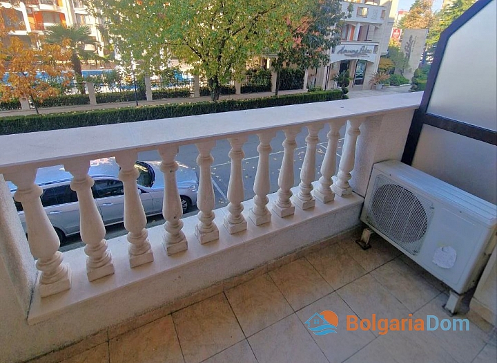 Apartment in a large complex with an excellent location. Photo 9 Apartment in a large complex with an excellent location. Photo 9