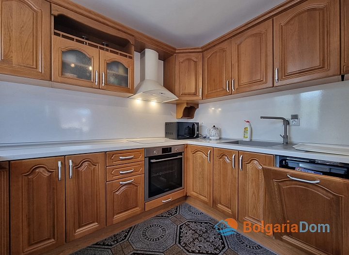 Solidní dům blízko moře. Foto 7