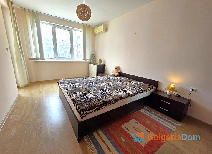 Apartment with a pool view on the first line. Photo 3