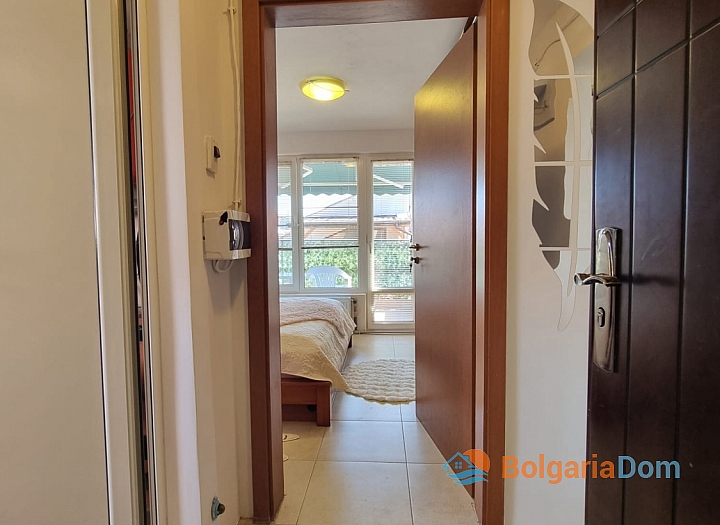 Two-room apartment in a complex without maintenance fee. Photo 13