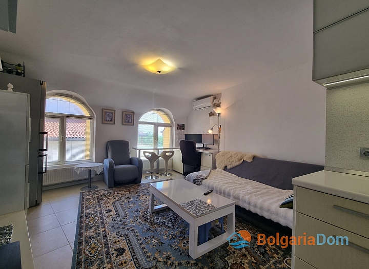 Two-room apartment in a complex without maintenance fee. Photo 11
