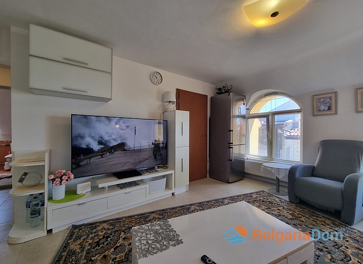 Two-room apartment in a complex without maintenance fee. Photo 1