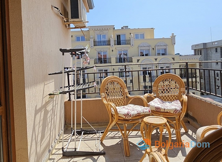 Three-room apartment 400 meters from the beach in Ravda. Photo 9