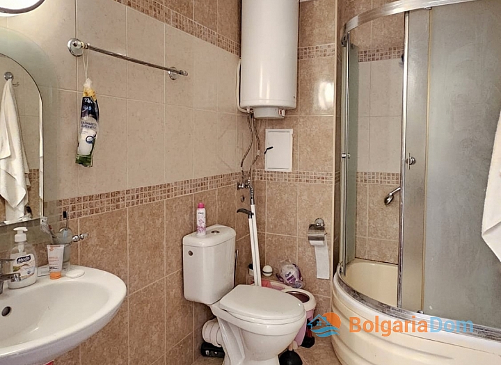 Three-room apartment 400 meters from the beach in Ravda. Photo 11