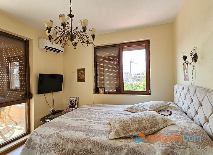 Three-room apartment 400 meters from the beach in Ravda. Photo 6
