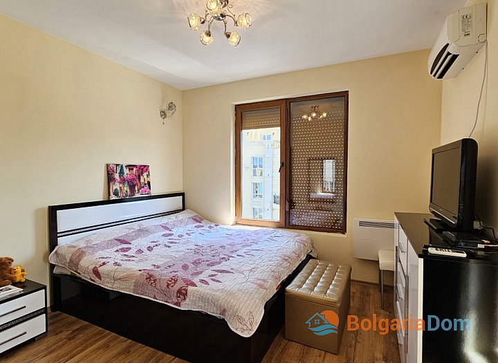 Three-room apartment 400 meters from the beach in Ravda. Photo 4