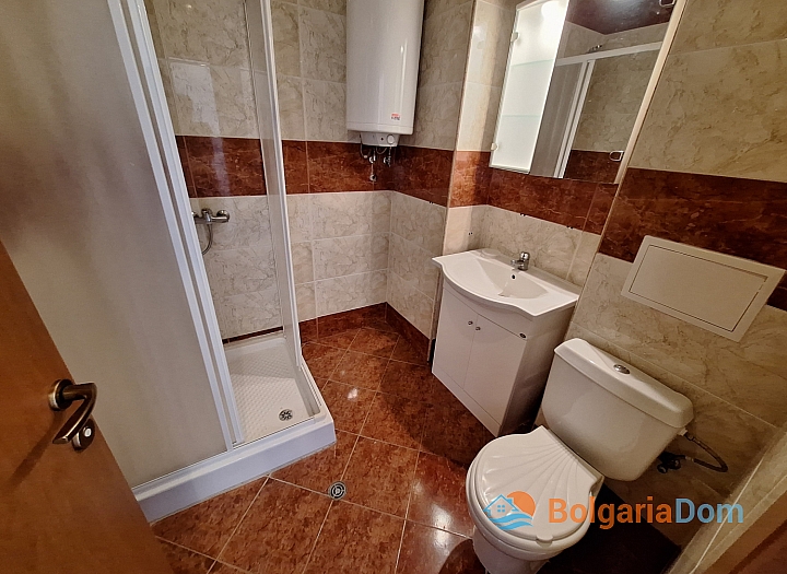 Apartmán s výhledem na moře ve velkém komplexu. Foto 11