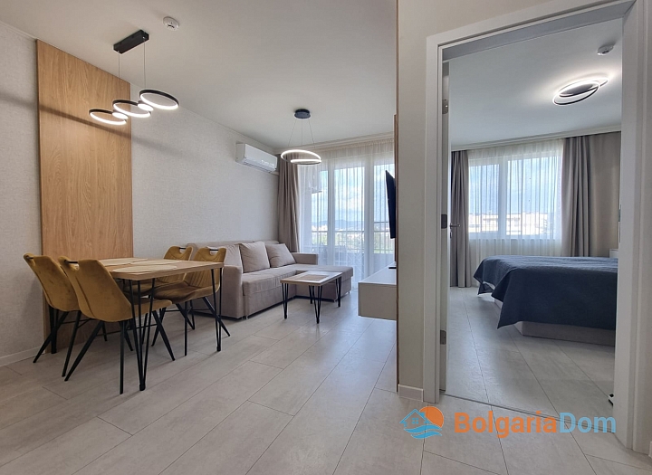 Zweizimmerwohnung, möbliert, in einem Komplex. Foto 3