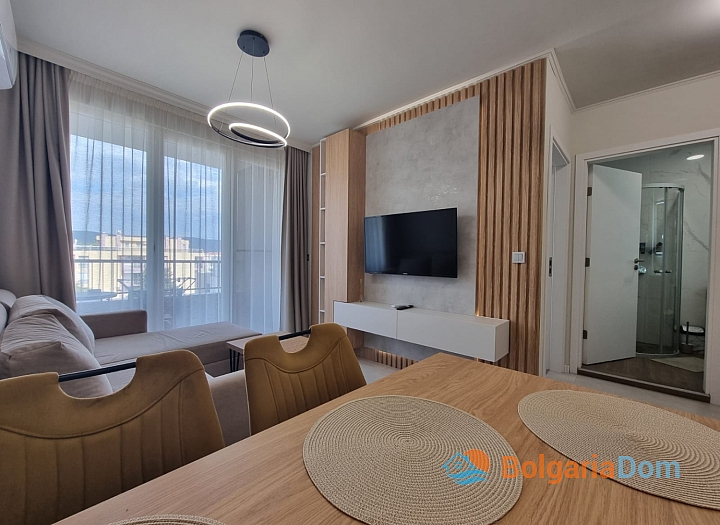 Zweizimmerwohnung, möbliert, in einem Komplex. Foto 6