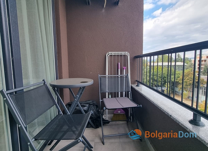 Zweizimmerwohnung, möbliert, in einem Komplex. Foto 14