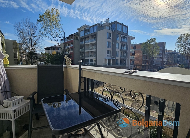 Eine große, schöne Dreizimmerwohnung in einer gemütlichen Familienanlage. Foto 9