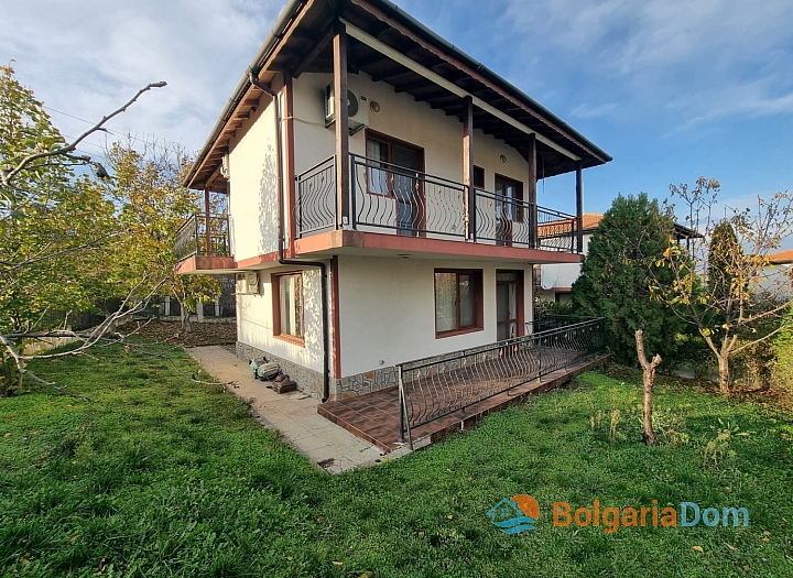 2-этажный дом в поселке Александрово, обл. Бургас. Фото 1 2-этажный дом в поселке Александрово, обл. Бургас. Фото 1