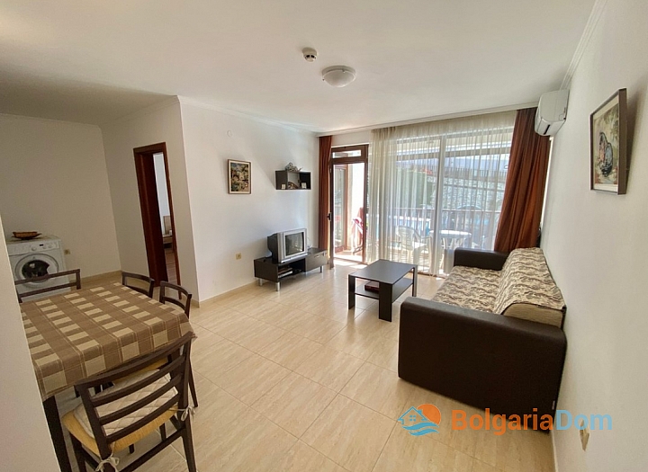 Apartment mit Poolblick in erster Reihe. Foto 3