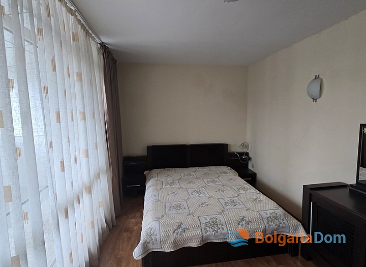 Велика квартира з видом на басейн у комплексі з чудовою локацією. Фото 11