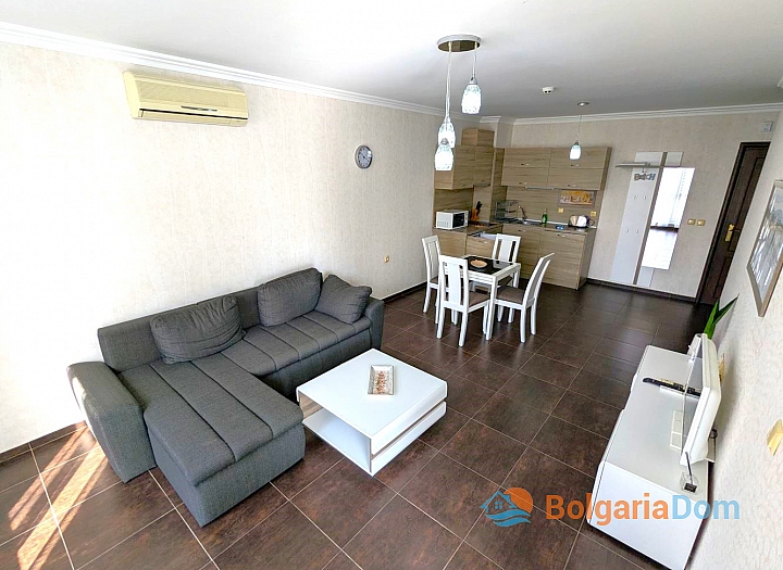 Excellent apartment with sea view on the first line. Photo 6