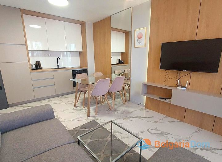 New beautiful apartment in an excellent quality complex. Photo 1