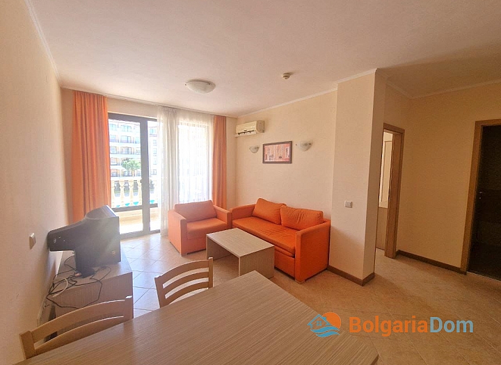 Apartment mit Poolblick in einer großen Anlage. Foto 10